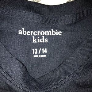 abercrombie kids Tops - Girls Abercrombie tee size 13/14 new w out tags abercrombie kids Tops - Girls Abercrombie tee size 13/14 new w out tags